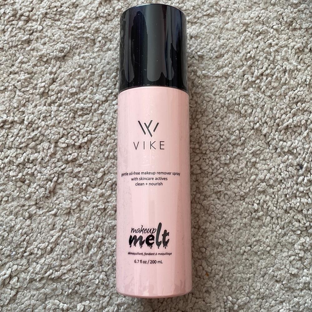 Makeup melt oil free makeup remover spray